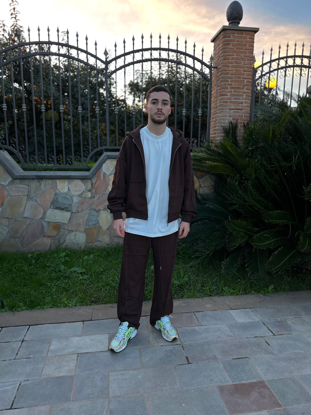 Brown Oversize Set – Felpa Short & Pantalone Wide